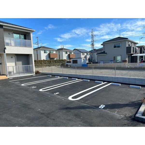駐車場　駐車スペースもあります