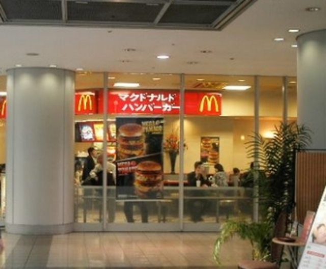 飲食店　マクドナルド芝浦シーバンス店（飲食店）まで453m