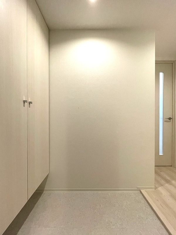 玄関　別部屋同間取