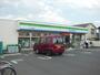 コンビニ　ファミリーマート八王子暁町店（コンビニ）まで571m