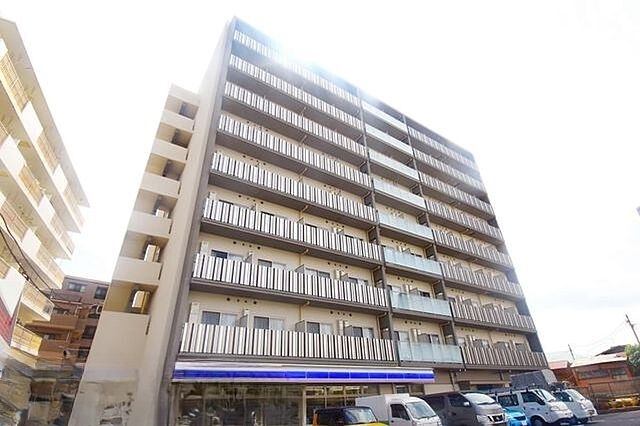 建物外観　オートロック付きです