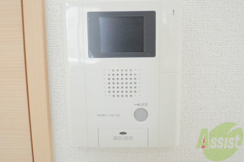 セキュリティ　モニター付きインターフォンでセキュリティ対策もバッチリ
