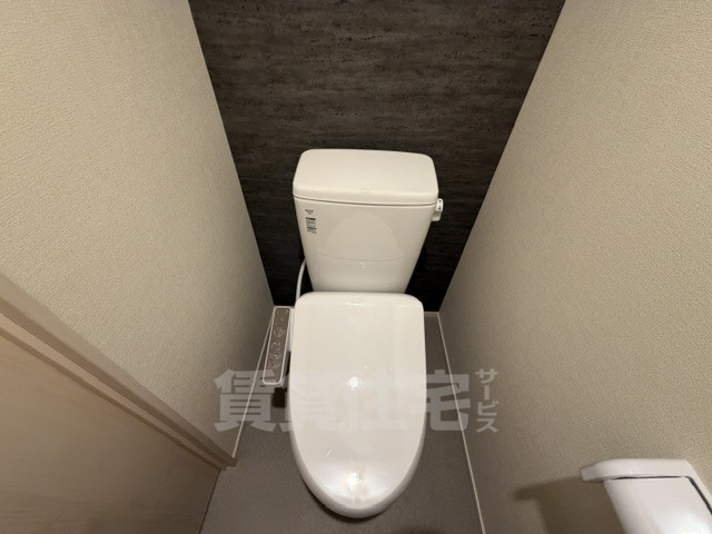 Mana Linaのトイレ写真