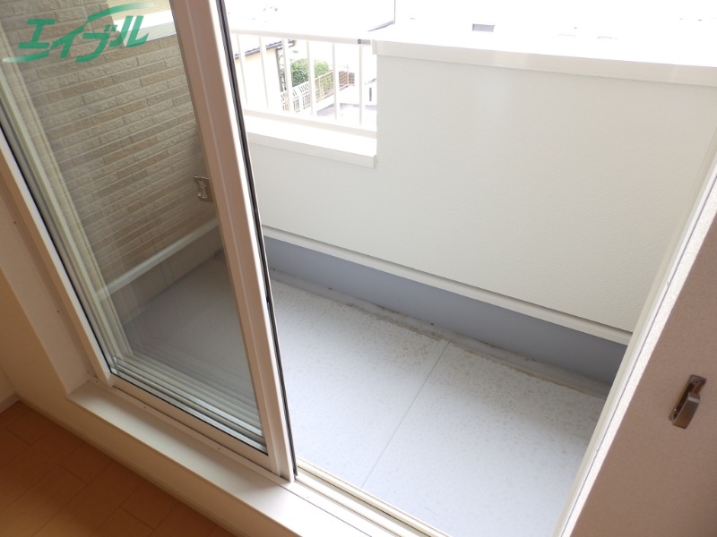 バルコニー　同型別部屋参考写真です