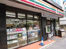 コンビニ　セブンイレブン渋谷本町1丁目店（コンビニ）まで72m