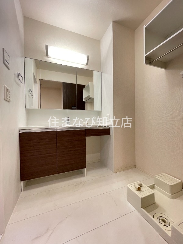 洗面設備　同型タイプ