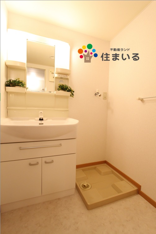 洗面設備　※同型タイプとなります