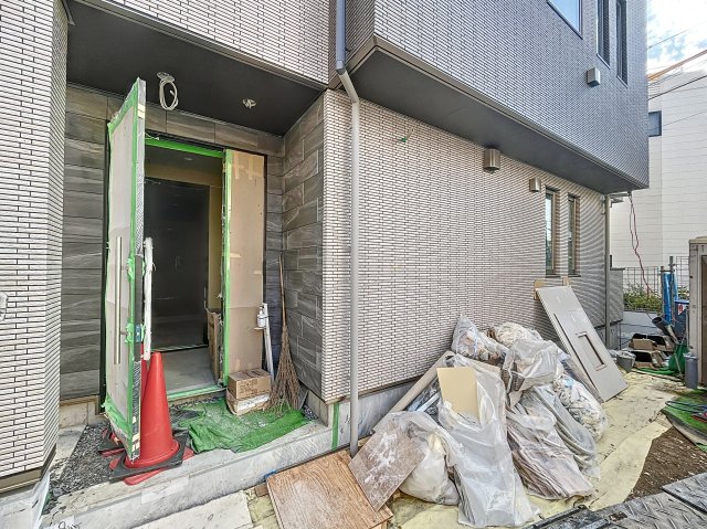 エントランス　エントランス