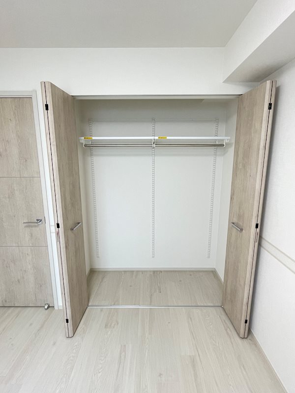 収納　各洋室に収納がございます