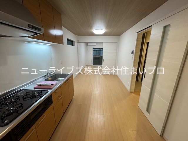グランクラウディア寝屋川の居間写真
