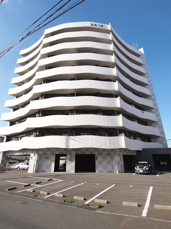 建物外観　デザイナーズ。バス停徒歩圏内。