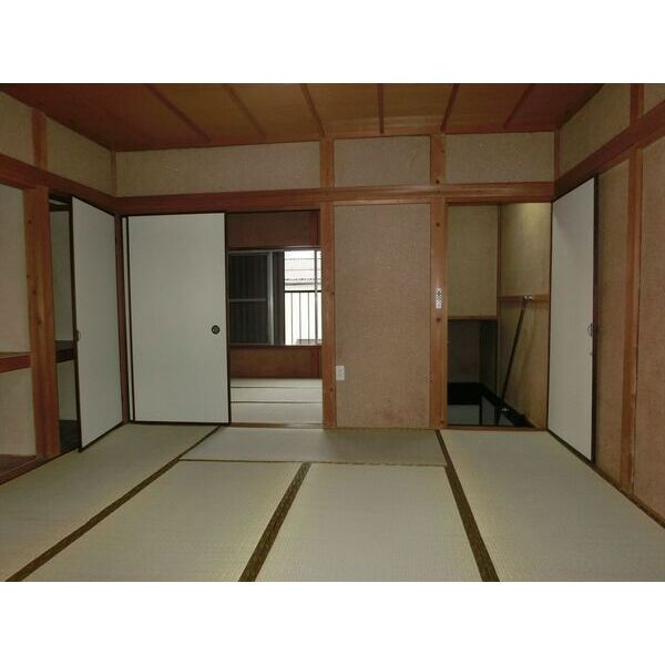 西区枇杷島五丁目戸建の内装写真