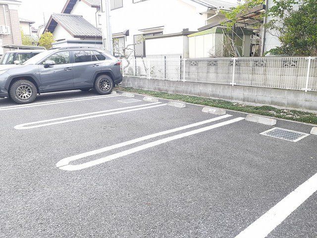 駐車場　★敷地内駐車場あります(要空き確認)★