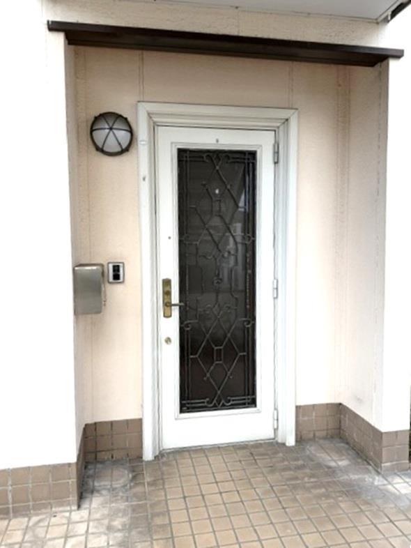 青江4丁目戸建の玄関写真