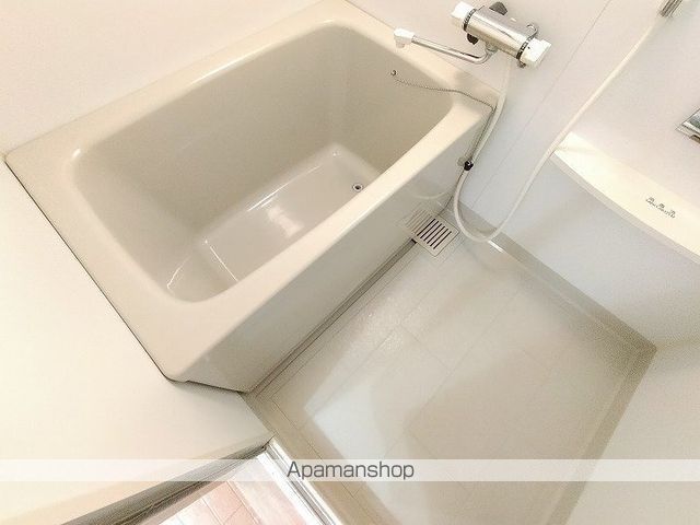 北大阪急行 江坂駅 徒歩3分 13階建 築14年の風呂写真