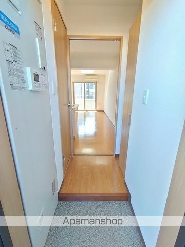 北大阪急行 江坂駅 徒歩3分 13階建 築14年の玄関写真