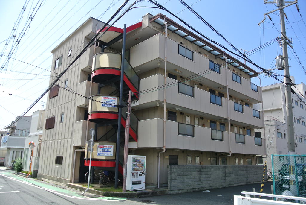 リビーナ東花園の建物外観