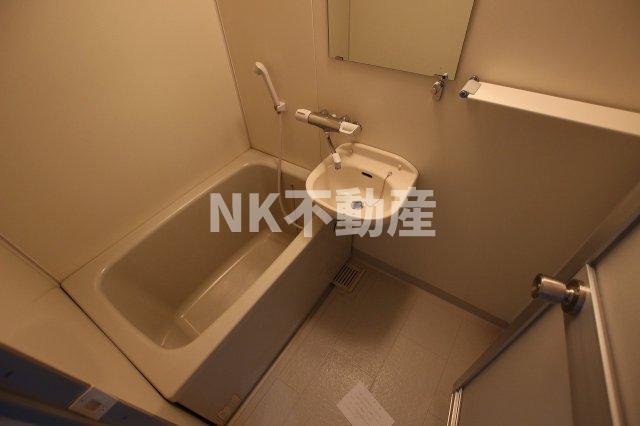 バス・シャワールーム　ゆったり過ごせるお風呂です