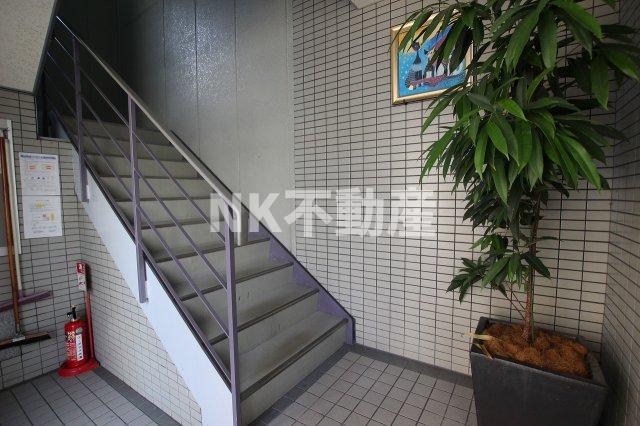 ロビー　建物の内部です