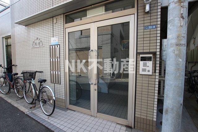 エントランス　毎日通るエントランスはこのようになっています