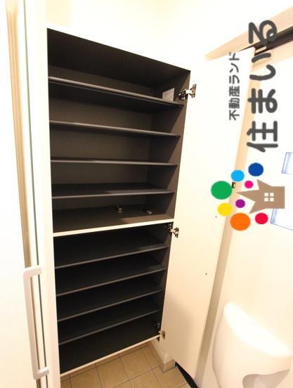 玄関　※写真は同型タイプとなります