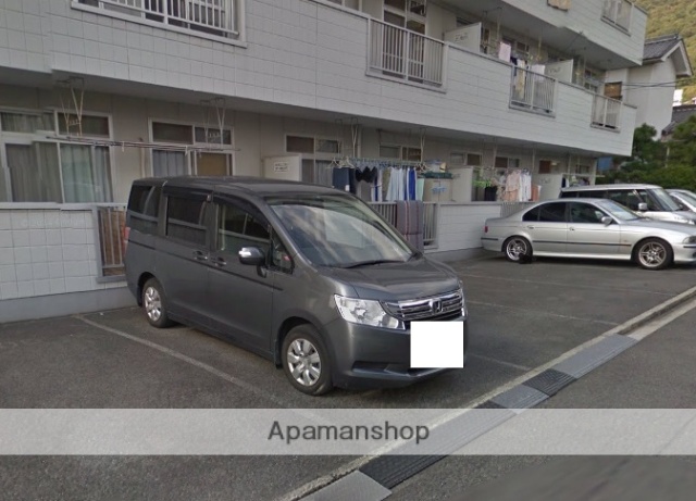 駐車場　エントランス