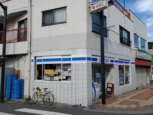 コンビニ　ローソン三鷹台駅前店（コンビニ）まで200m