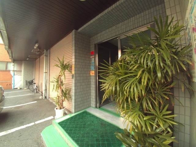 広島市西区大宮のマンションの建物外観