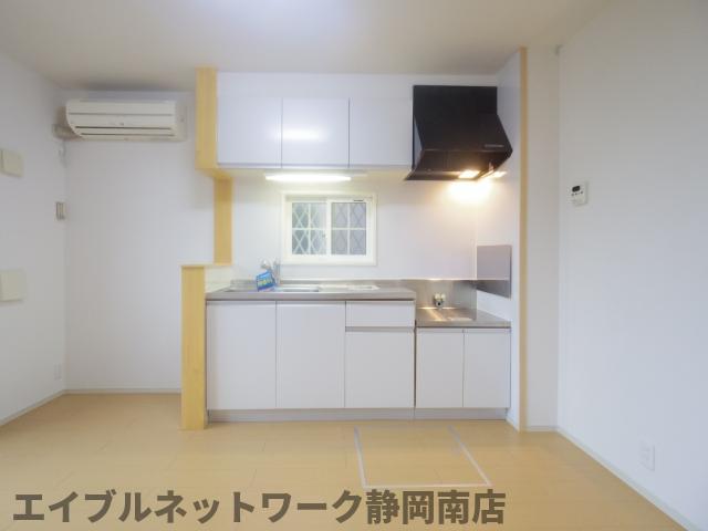 キッチン　キッチンでお料理をお楽しみください