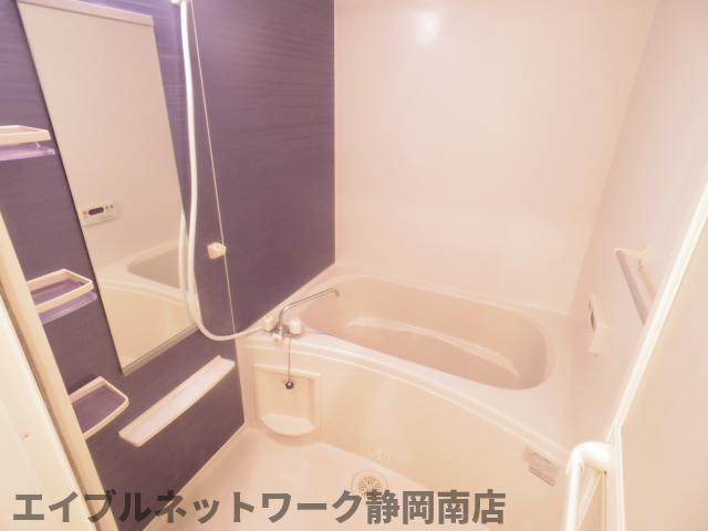 バス・シャワールーム　日々の暮らしに欠かせないお風呂です