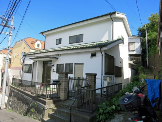 神奈川県横浜市鶴見区上の宮２（一戸建）の賃貸物件の外観