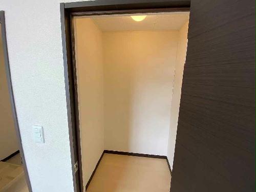 収納　ウォークインクローゼット