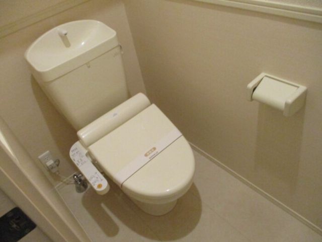 【Ｒ．ＺＡＸ　Ａのトイレ】