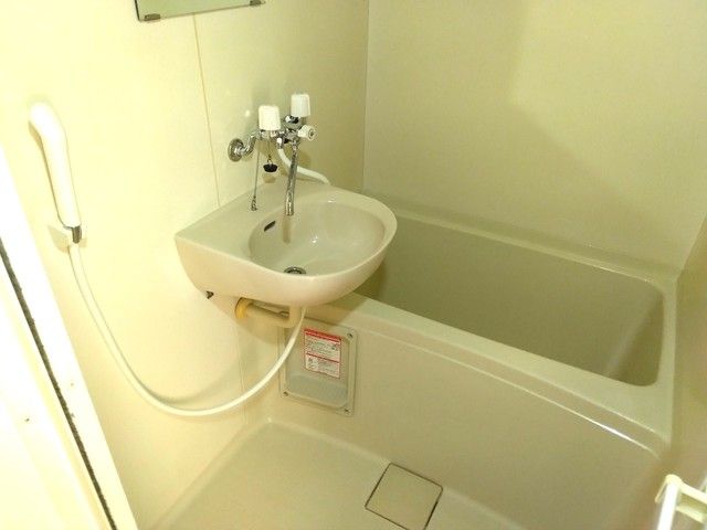 バス・シャワールーム　※現況優先