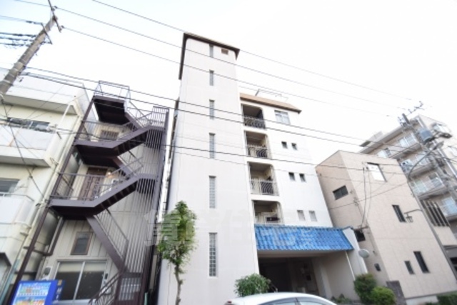 【櫻井マンションの建物外観】