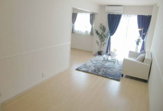 居室・リビング　別号室写真