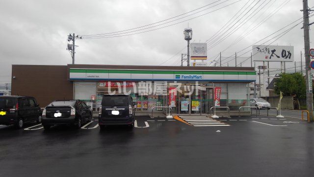 コンビニ　ファミリーマート 山形北町四丁目店（コンビニ）まで642m