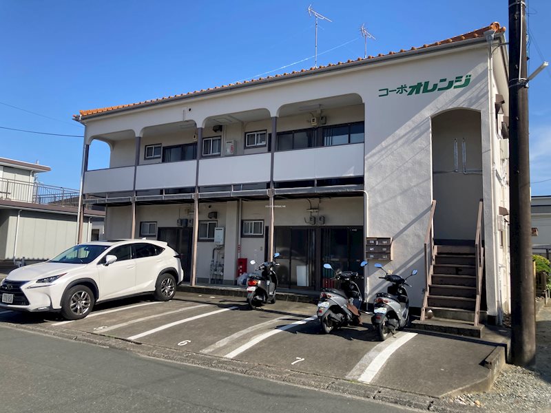 コーポオレンジの外観