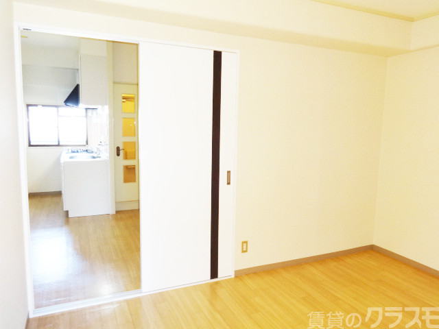 居室・リビング　ダイニングは６．０帖ございます☆