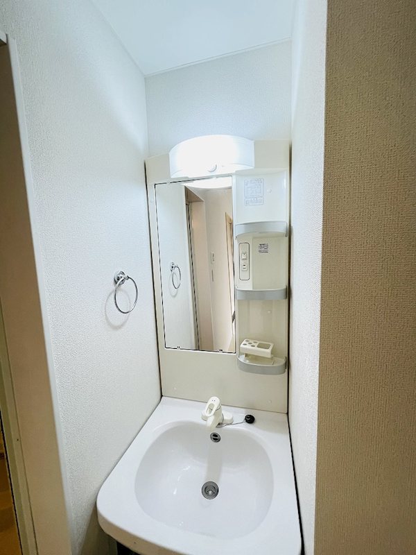 洗面設備　独立洗面台あり身支度ラクラク