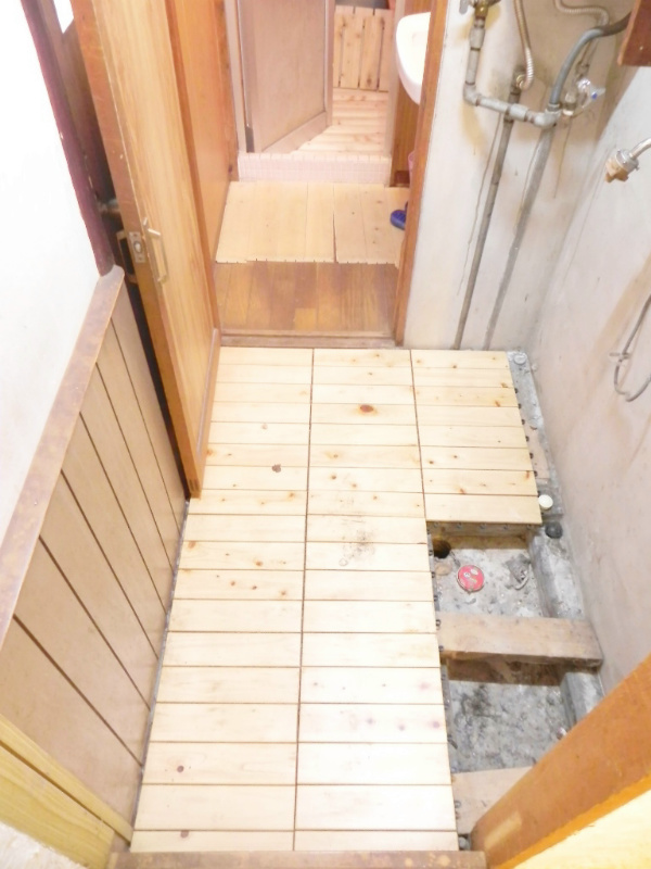 バス・シャワールーム