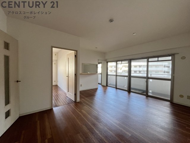 居室・リビング　広々リビング