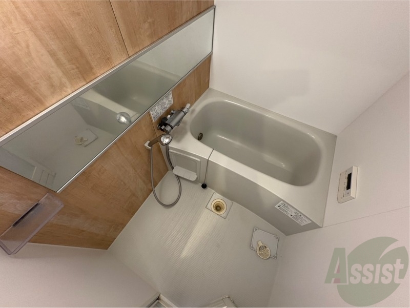 バス・シャワールーム　こちらはお風呂です、一の疲れを癒してくださいね～！