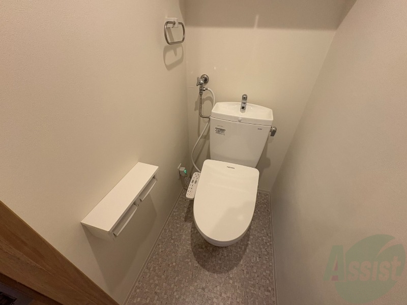 トイレ　ウォシュレット機能がついたトイレ。安心して使用できますね。