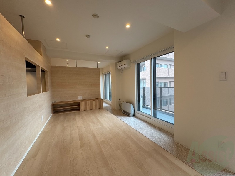 居室・リビング　広くてキレイなお部屋が広がっていて、充実した生活が送れそう。