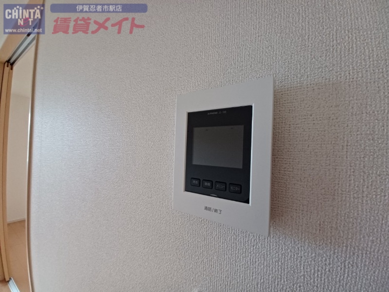 セキュリティ　同型参考写真