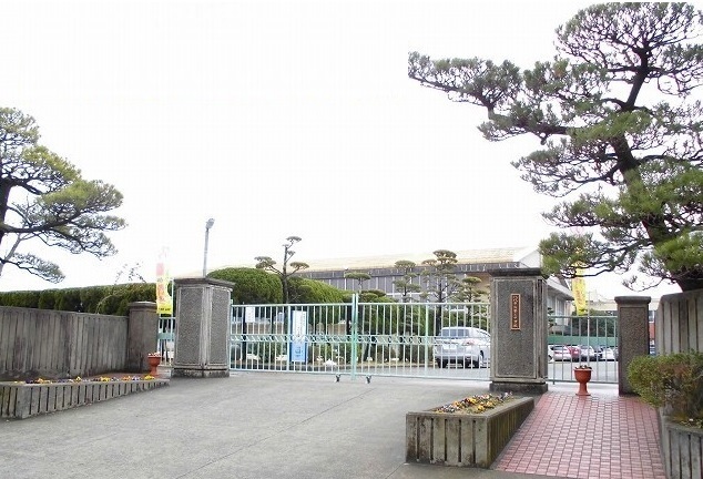 中学校　八代第三中学校（中学校）まで1650m