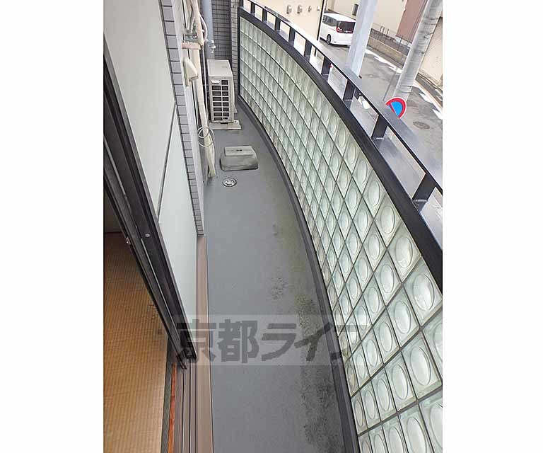 バルコニー　風当たりの良いバルコニーです。