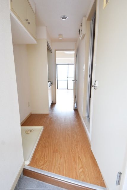 玄関　★お問い合わせはタウンハウジングまで★