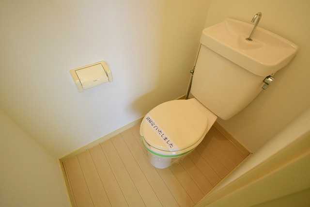 トイレ　別部屋参考